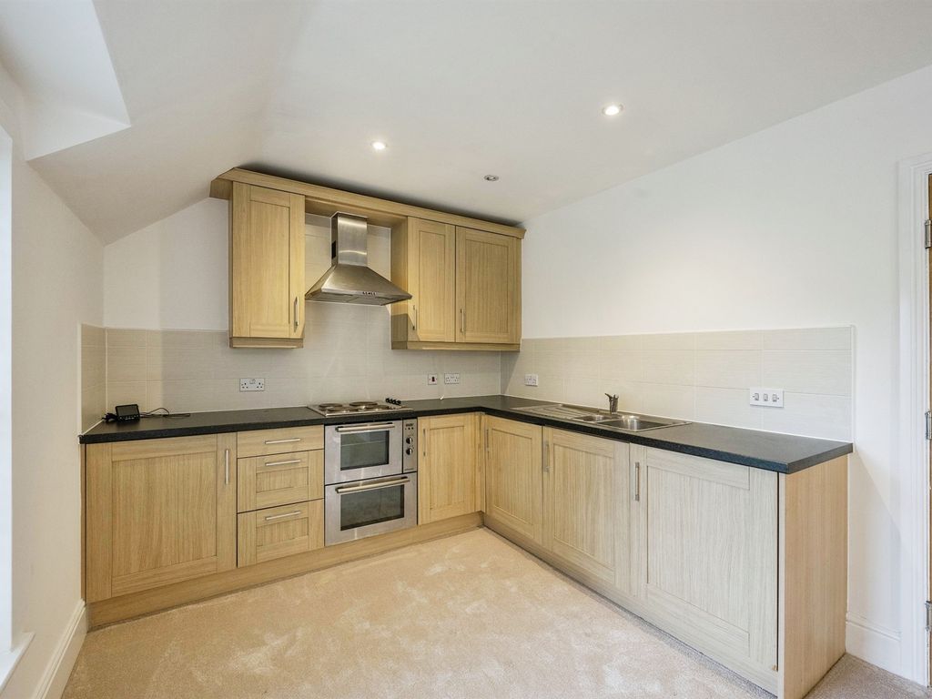 1 bed flat for sale in Pemberton Grove, Bawtry, Doncaster DN10, £165,000