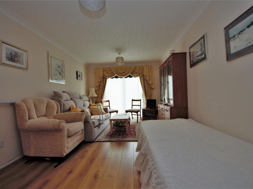 1 bed property for sale in Arbury Road, Cambridge CB4, £75,000
