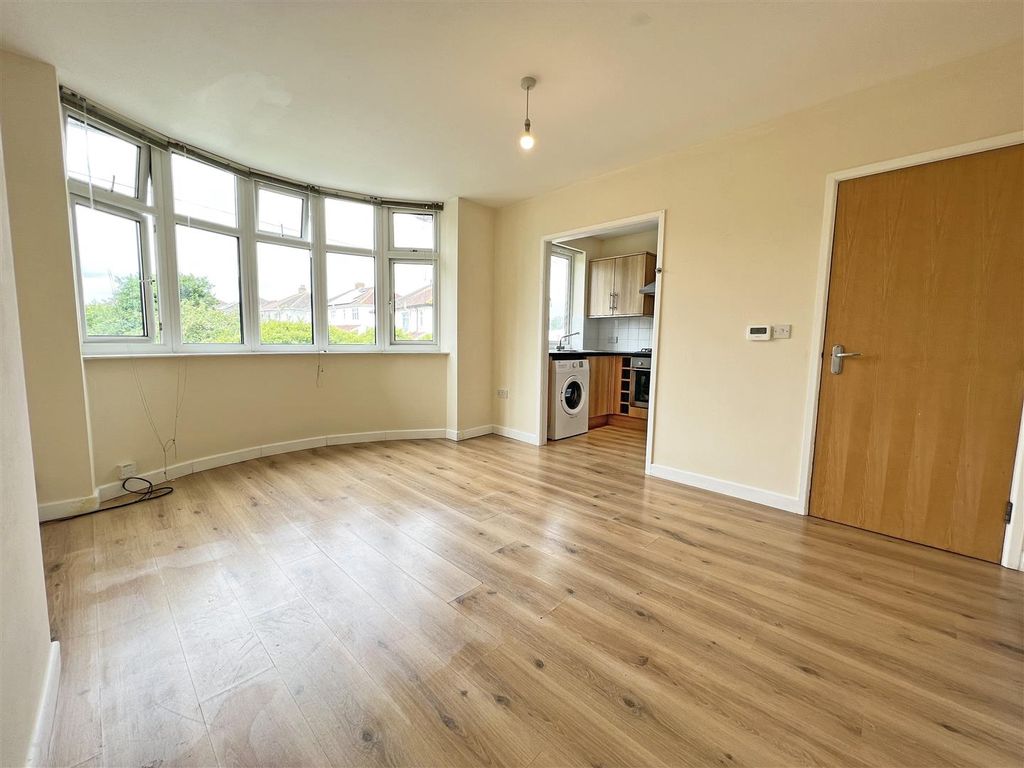 1 bed flat for sale in Fourth Avenue, Filton, Bristol BS7, £165,000
