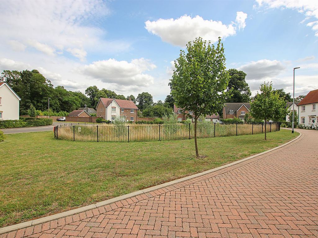 3 bed terraced house for sale in St. Marys Road, Kentford, Newmarket CB8, £316,500