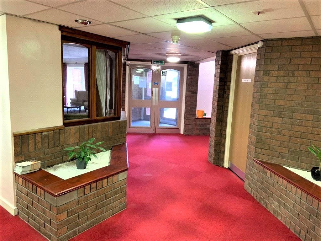 1 bed flat for sale in Tudor Court, Liverpool, Merseyside L19, £60,000