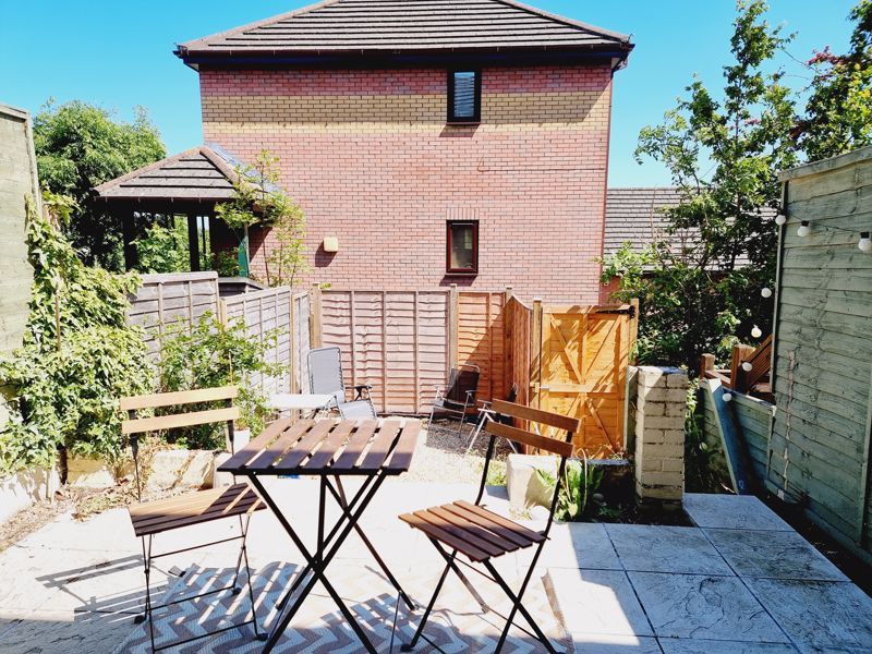 2 bed terraced house for sale in New Walls, Bristol BS4, £169,000