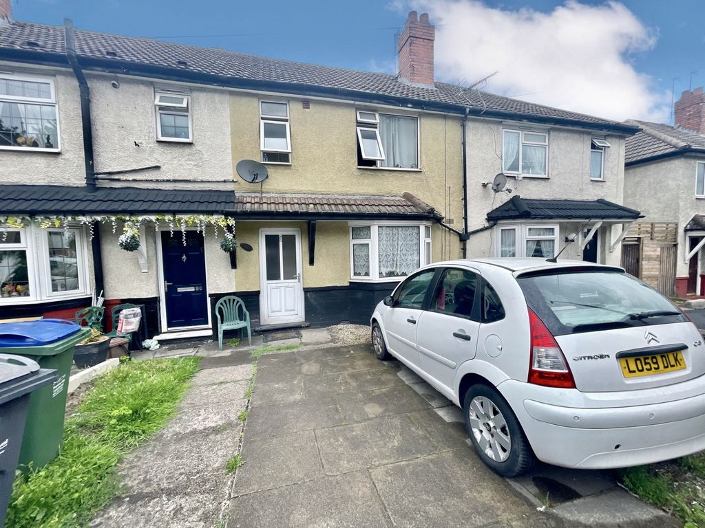 3 bed terraced house for sale in Alexandra Road, Tipton DY4, £140,000