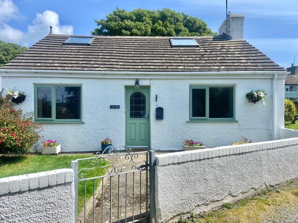 2 bed detached house for sale in Four Mile Bridge, Holyhead, Isle Of Anglesey LL65, £235,000