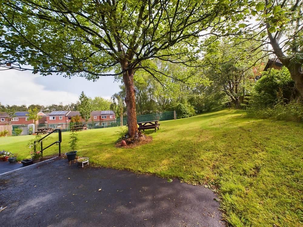 1 bed flat for sale in St. Marys Close, Stockport SK1, £110,000