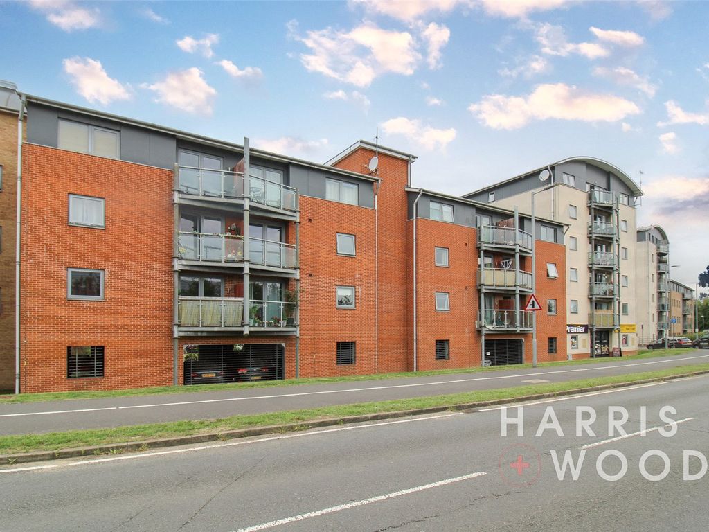 1 bed flat for sale in De Grey Road, Colchester, Essex CO4, £150,000