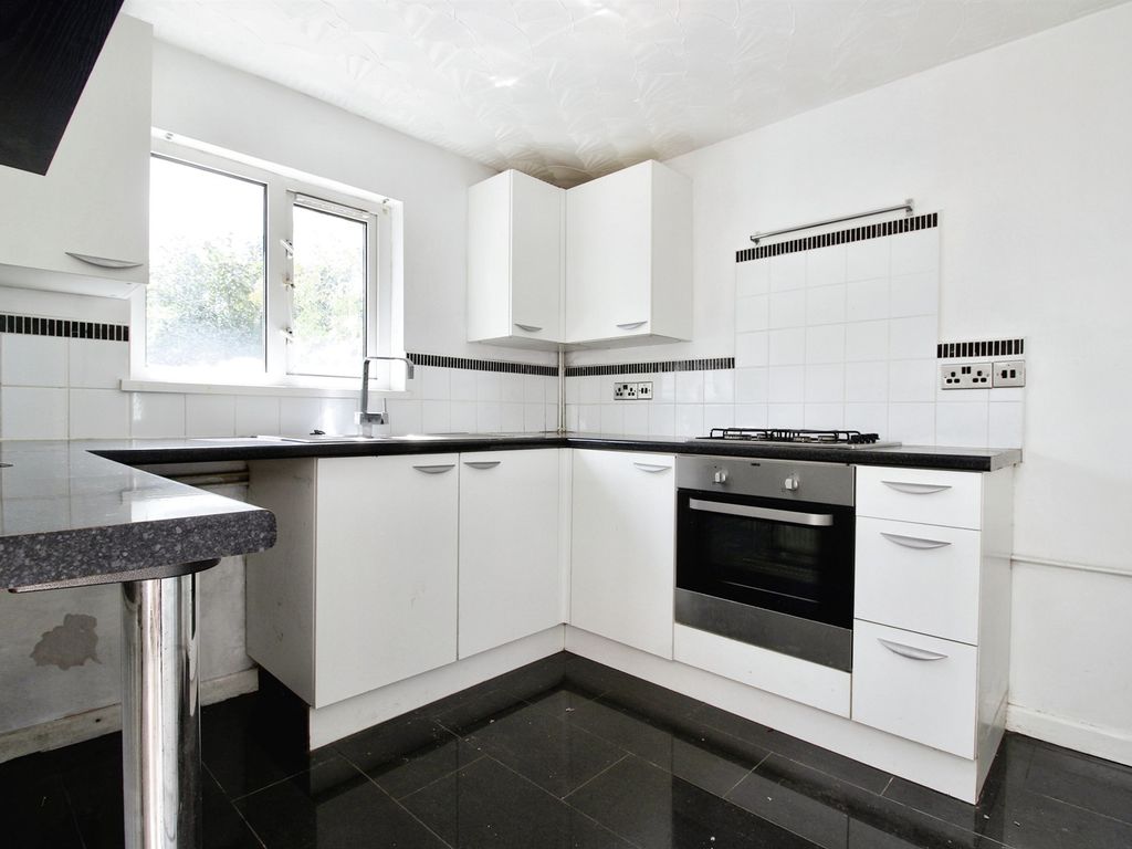 2 bed terraced house for sale in Hereford Street, Grangetown, Cardiff CF11, £180,000