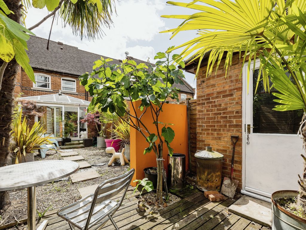 2 bed terraced house for sale in Dorsington Close, Hatton Park, Warwick CV35, £280,000