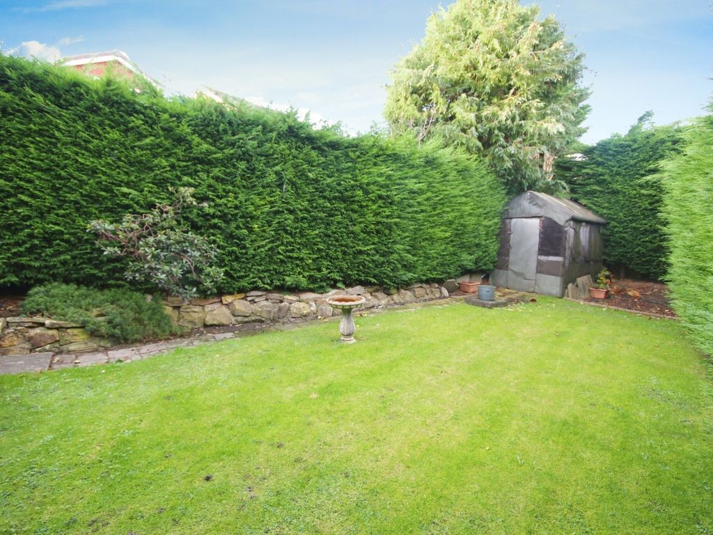 4 bed detached house for sale in Hawthorn Crescent, Durham DH1, £190,000