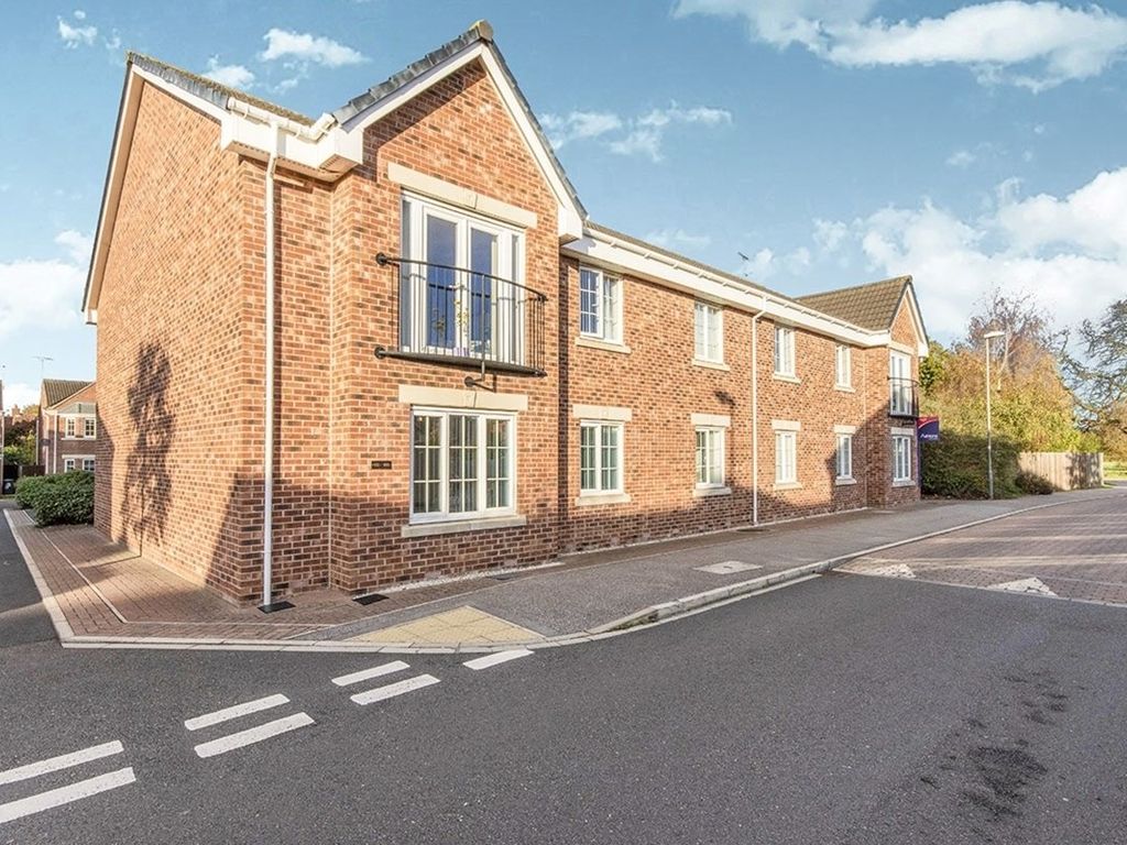 2 bed flat for sale in Moat Way, Brayton, Selby, North Yorkshire YO8, £120,000