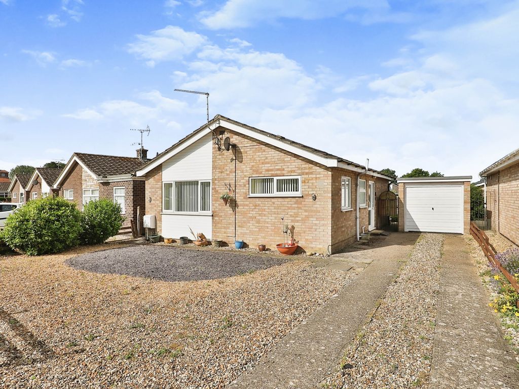 2 bed detached bungalow for sale in Sharman Avenue, Watton, Thetford IP25, £240,000