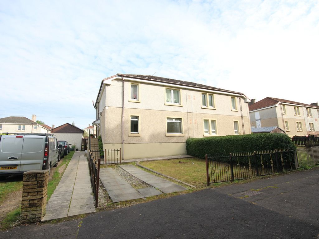 2 bed flat for sale in Kirkness Street, Airdrie ML6, £65,000