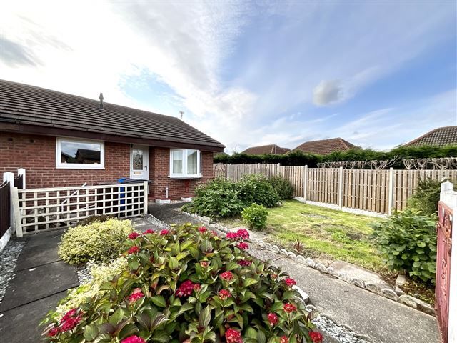 2 bed bungalow for sale in Heyhouse Way, Chapeltown, Sheffield S35, £220,000