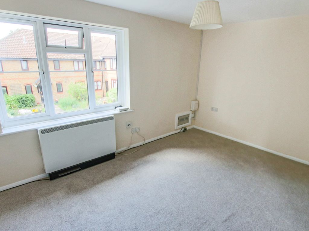 1 bed property for sale in High Street, Lingfield RH7, £152,500