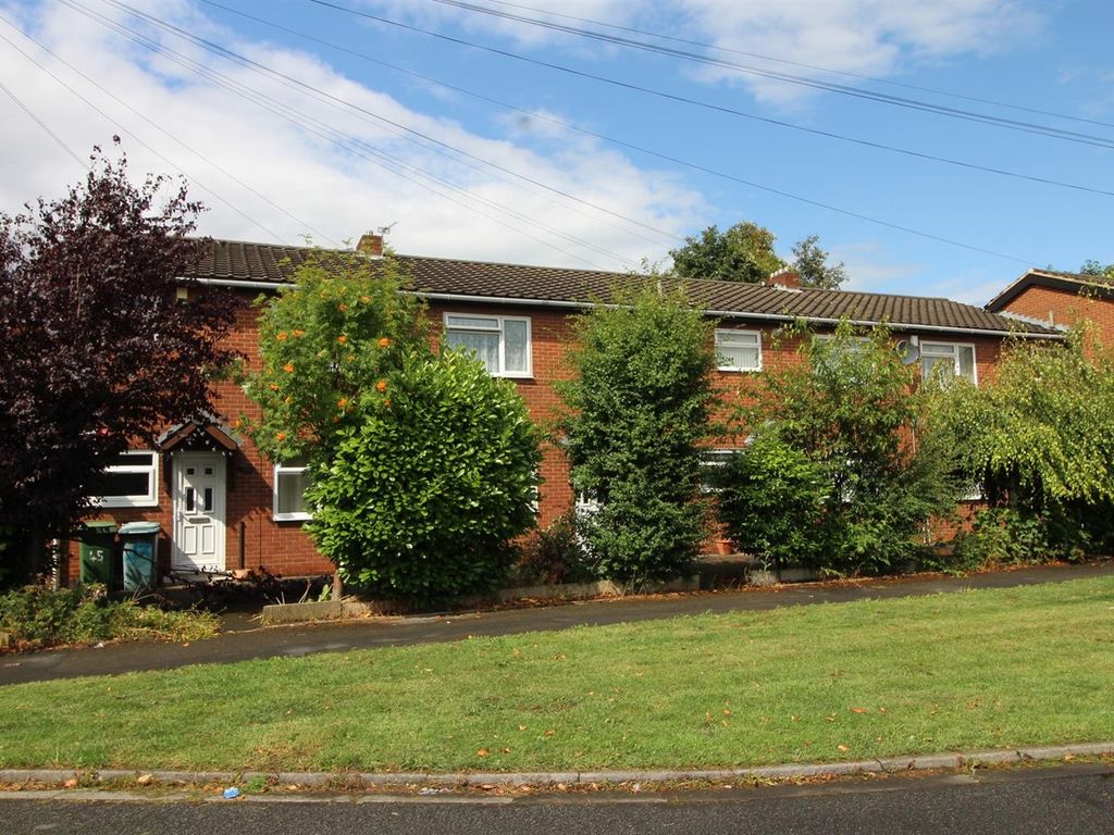 1 bed flat for sale in Belle Vue Court, Stockton-On-Tees TS20, £40,000