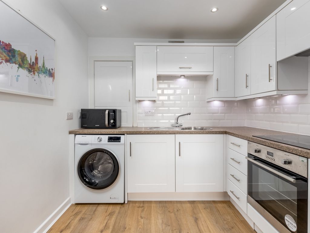 1 bed flat for sale in 6/8 Oxford Terrace, West End, Edinburgh EH4, £249,995