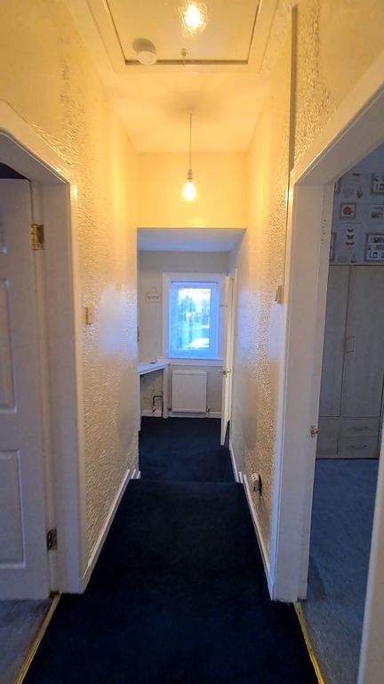 2 bed flat for sale in Pilton Drive, Edinburgh EH5, £145,000