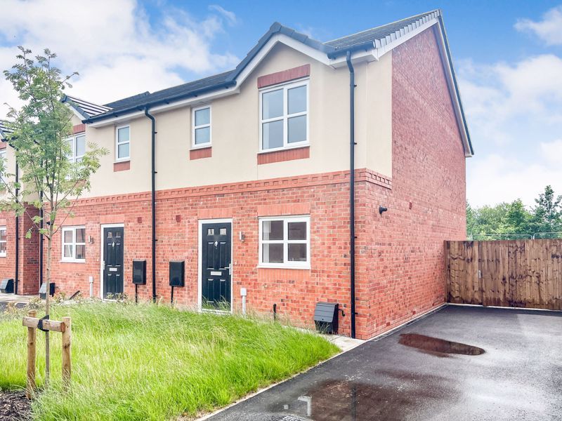 3 bed mews house for sale in Elderfield Road, Bolton BL3, £157,500