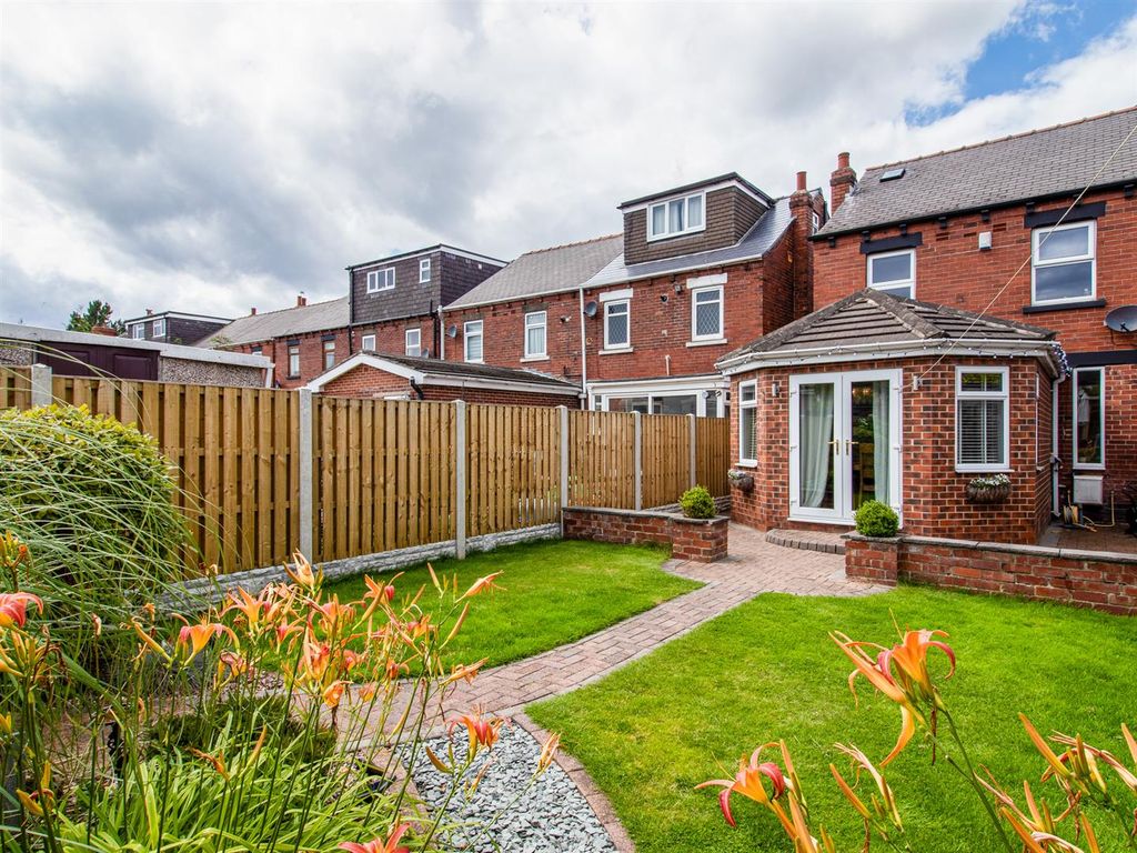 4 bed semi-detached house for sale in Common Ing Lane, Ryhill, Wakefield WF4, £259,500