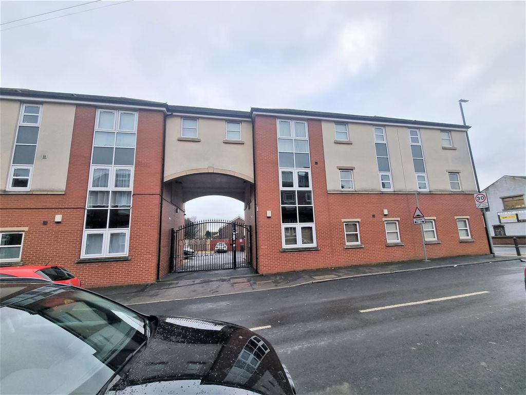 1 bed flat for sale in Westfield Mills, Armley, Leeds LS12, £69,995