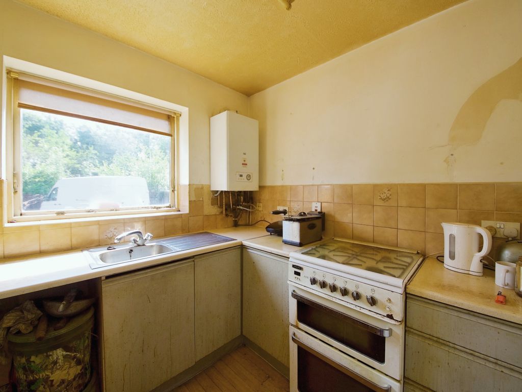 1 bed flat for sale in Tysoe Avenue, Enfield EN3, £210,000