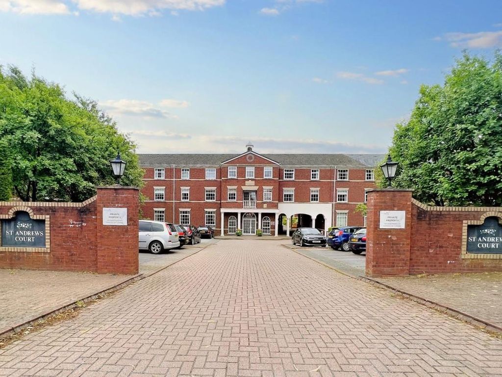 2 bed flat for sale in Queens Road, Hale, Altrincham WA15, £180,000