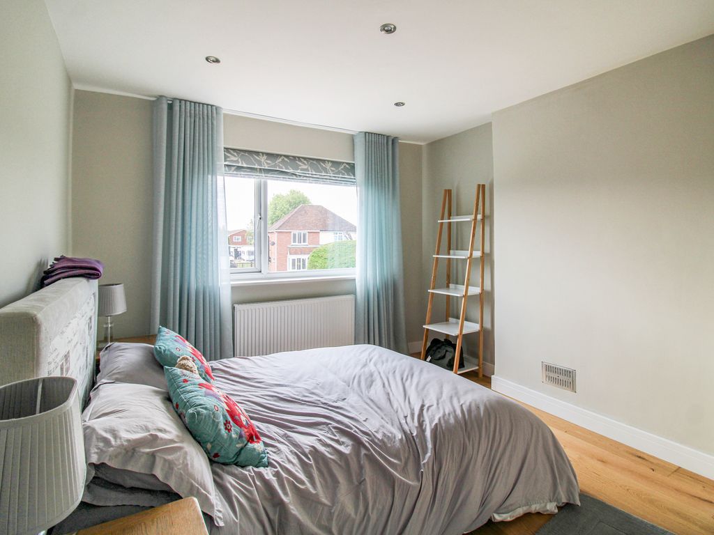 2 bed maisonette for sale in Ash Street, Ash GU12, £235,000