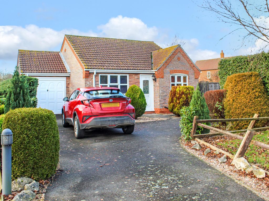 2 bed detached bungalow for sale in Mill Close, Wainfleet PE24, £245,000