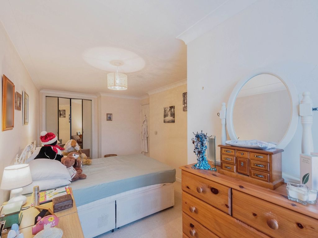 1 bed maisonette for sale in Hanbury Court, Thetford IP24, £100,000