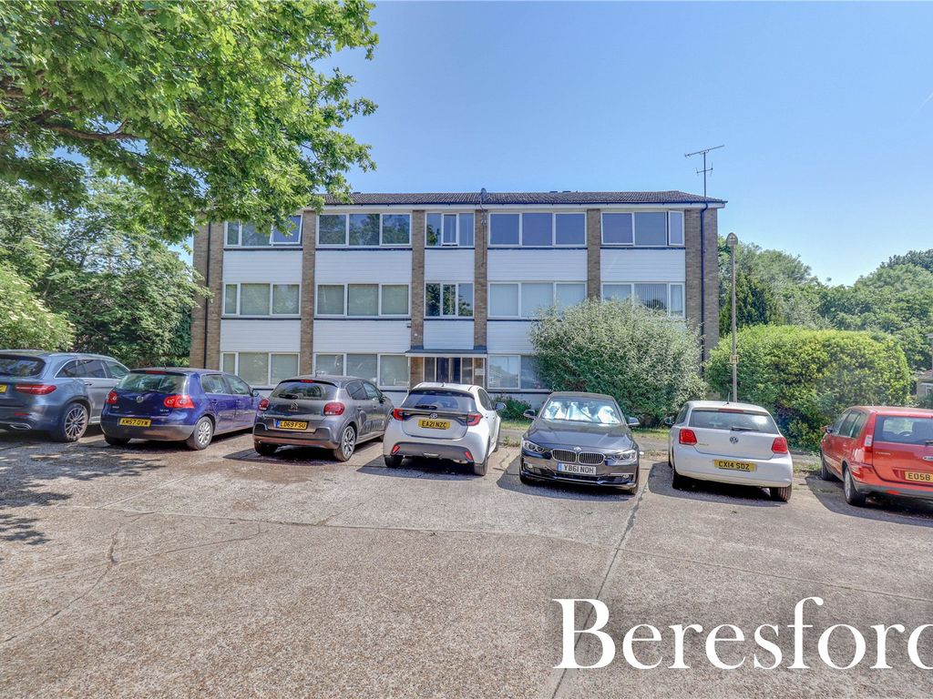 2 bed flat for sale in Barrington Court, Hutton CM13, £250,000