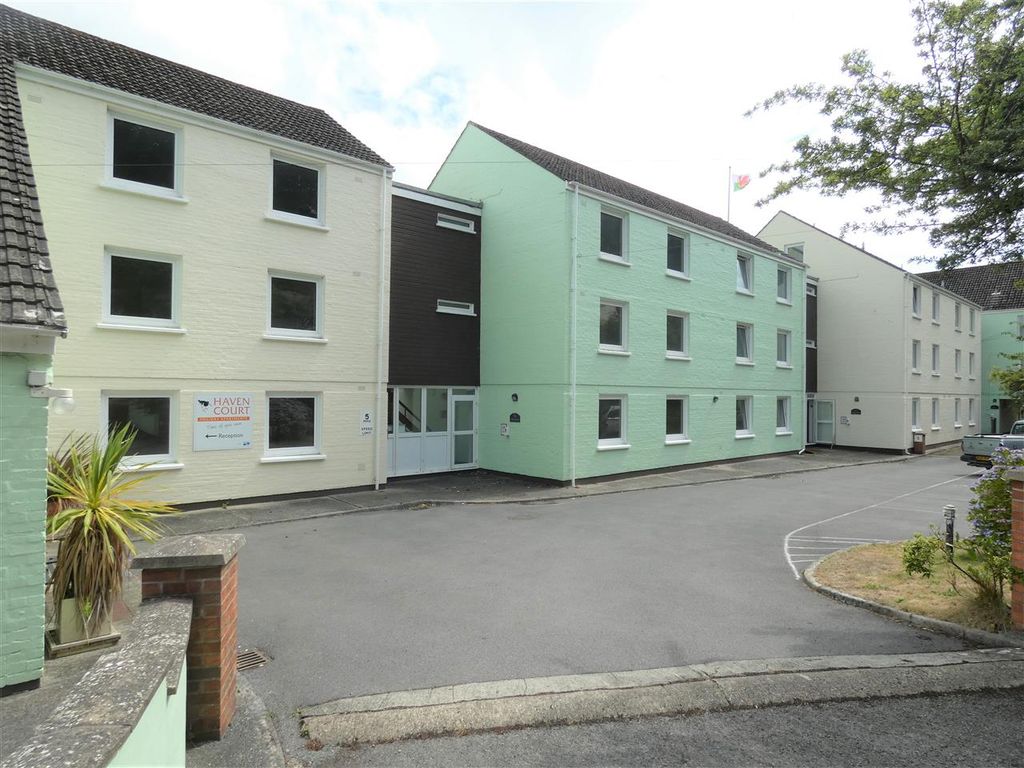 2 bed flat for sale in Kittiwake House, Haven Court, Little Haven, Haverfordwest SA62, £135,000