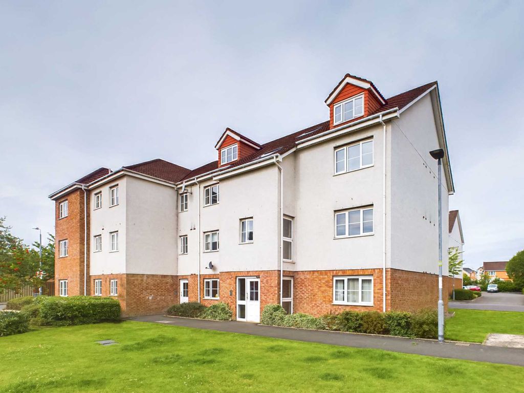 2 bed flat for sale in Copperwood Court, Hamilton ML3, £100,000
