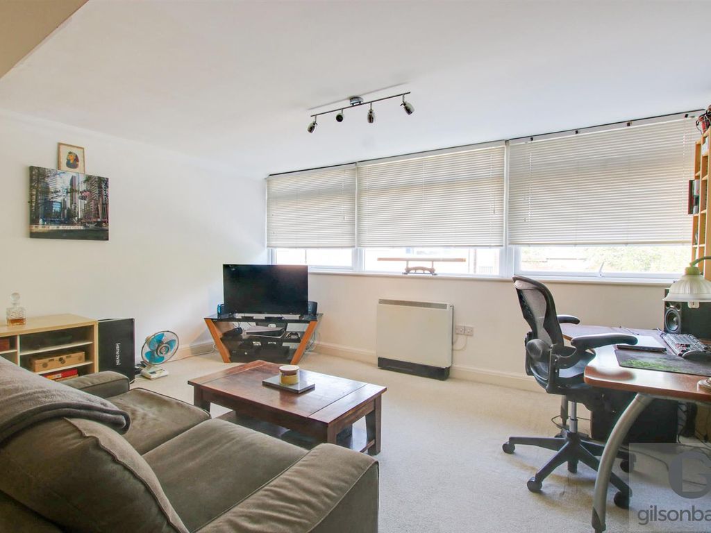 1 bed flat for sale in Earlham Road, Norwich NR2, £140,000