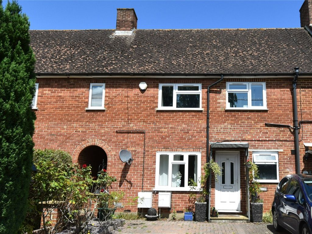 1 bed maisonette for sale in South Road, Kingsclere, Newbury, Hampshire RG20, £185,000