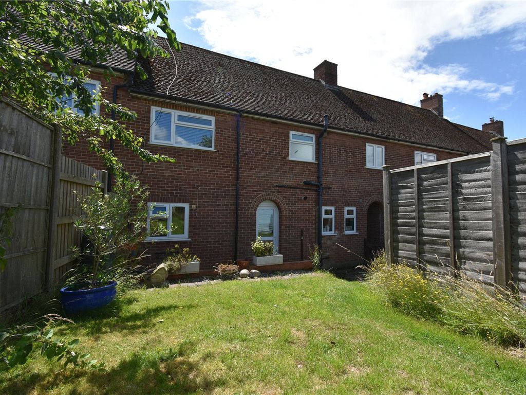 1 bed maisonette for sale in South Road, Kingsclere, Newbury, Hampshire RG20, £185,000