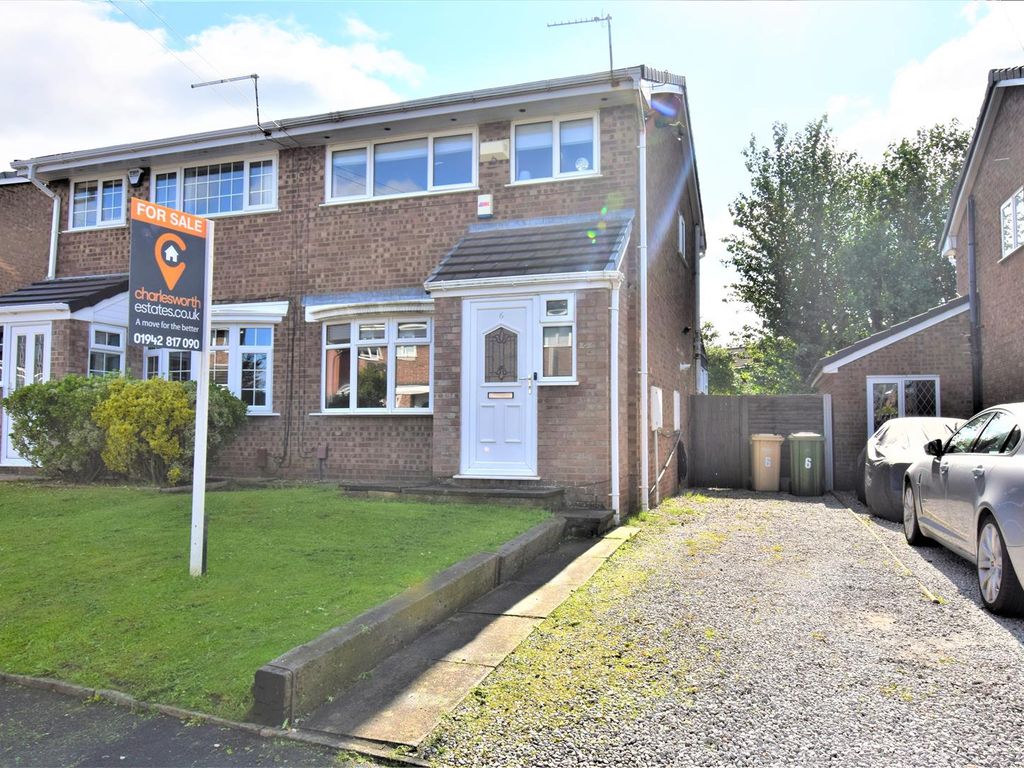 3 bed semi-detached house for sale in Higher Drake Meadow, Westhoughton, Bolton BL5, £200,000