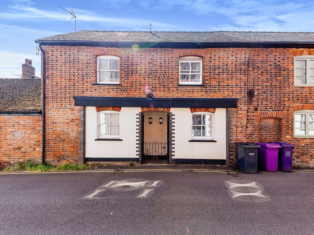 2 bed terraced house for sale in Pond Lane, Baldock SG7, £325,000