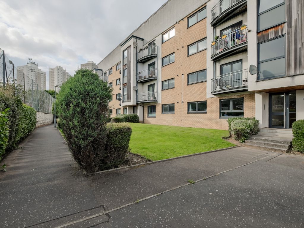 2 bed flat for sale in 10 Newburgh Street, Shawlands, Glasgow G43, £175,000