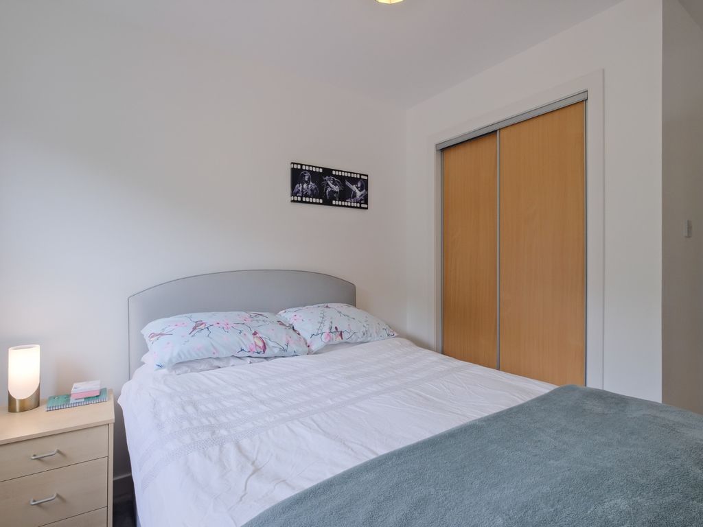 2 bed flat for sale in 10 Newburgh Street, Shawlands, Glasgow G43, £175,000