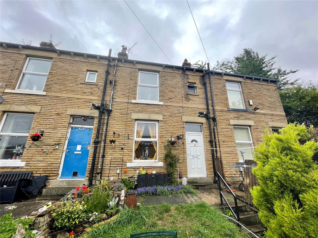 2 bed terraced house for sale in Princess Street, Batley, West Yorkshire WF17, £50,000