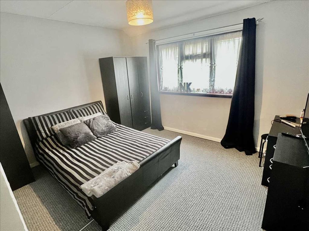 3 bed terraced house for sale in Arnhem Close, Wednesfield, Wednesfield WV11, £145,000