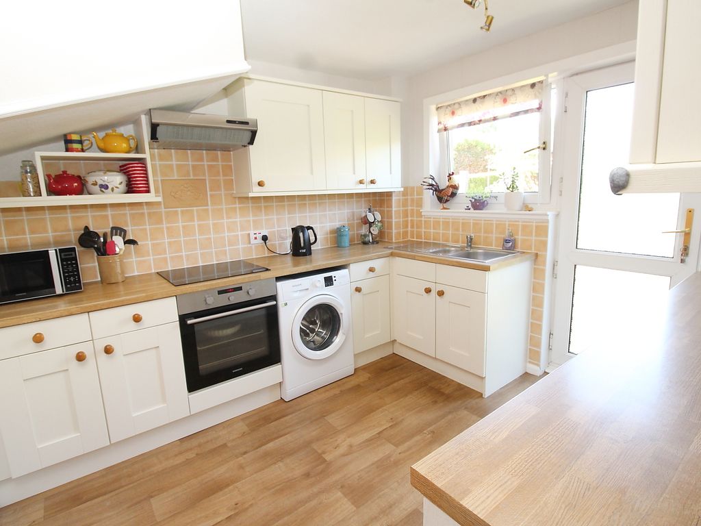 3 bed semi-detached house for sale in Mckenzie Drive, Alexandria G83, £215,000