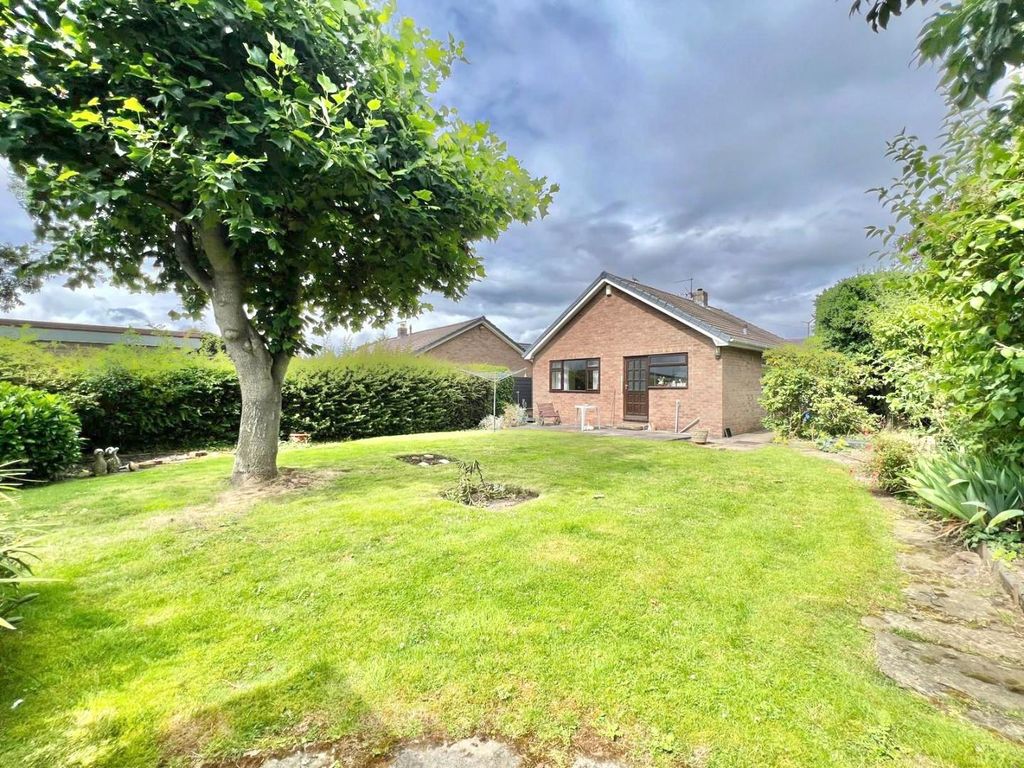 2 bed detached bungalow for sale in Doncaster Road, Barnsley S71, £200,000