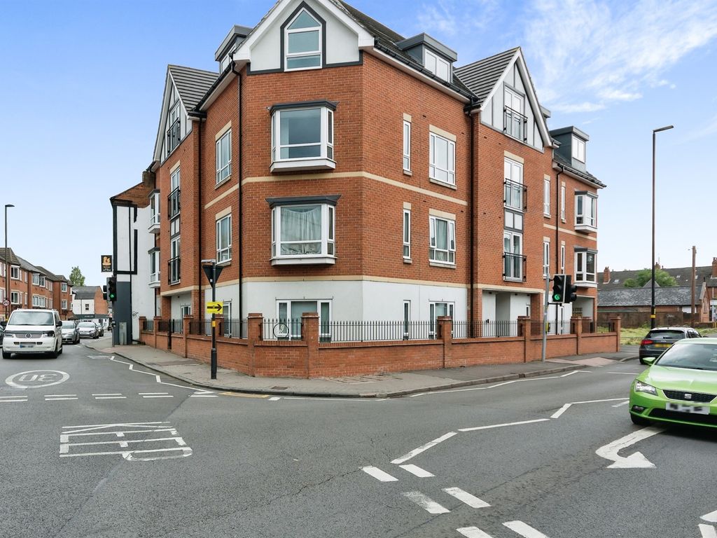 1 bed flat for sale in Harborne Park Road, Harborne, Birmingham B17, £190,000
