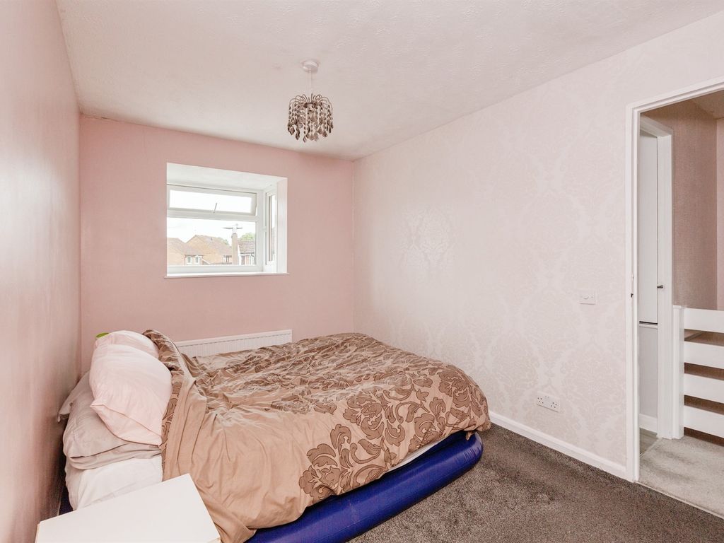 3 bed link-detached house for sale in Huntsman Grove, Blakelands, Milton Keynes MK14, £231,000