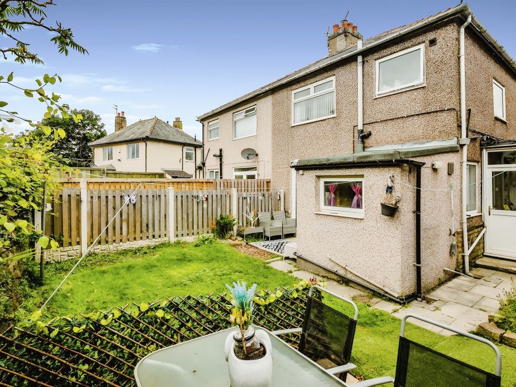 3 bed semi-detached house for sale in Wheatley Road, Wheatley, Halifax HX3, £140,000