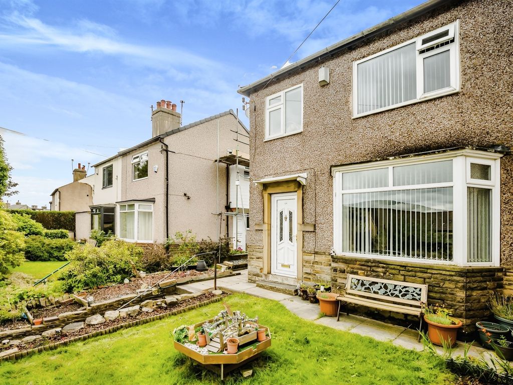 3 bed semi-detached house for sale in Wheatley Road, Wheatley, Halifax HX3, £140,000