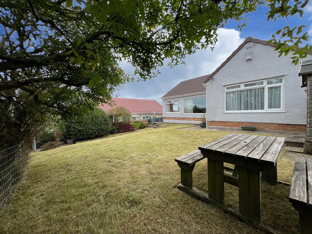 3 bed detached bungalow for sale in Fairview Estate, Merthyr Tydfil CF48, £220,000