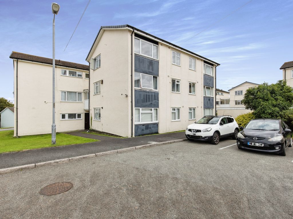 3 bed flat for sale in Trevorder Road, Torpoint, Cornwall PL11, £130,000