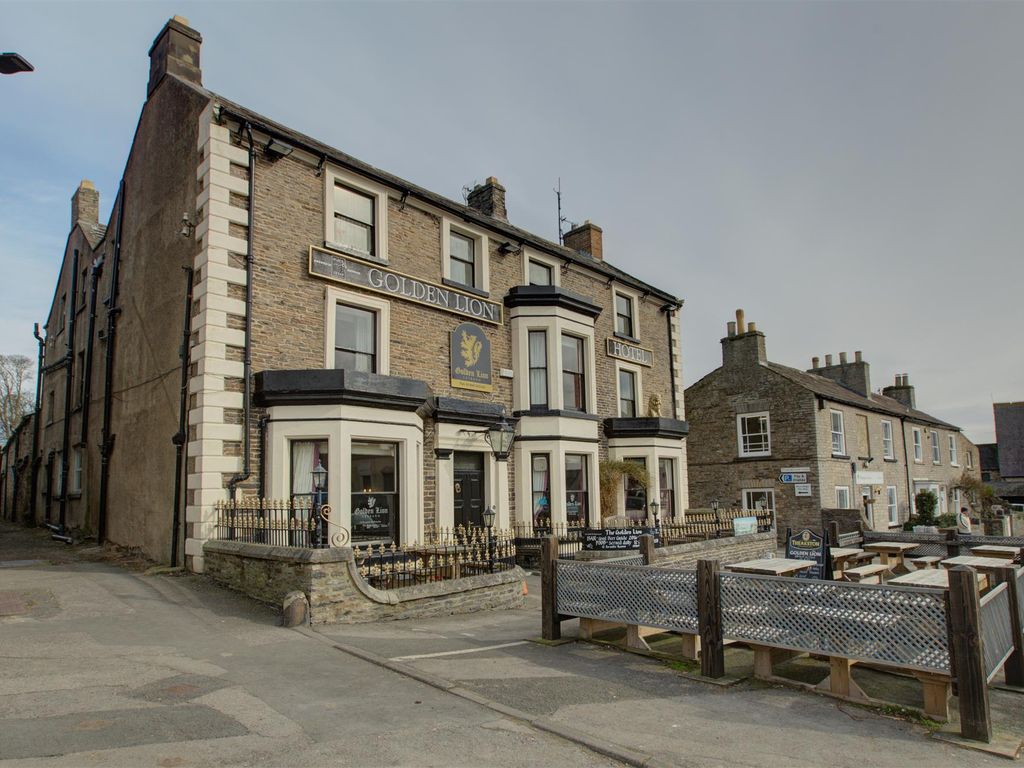 Hotel/guest house for sale in Market Place, Leyburn DL8, £250,000